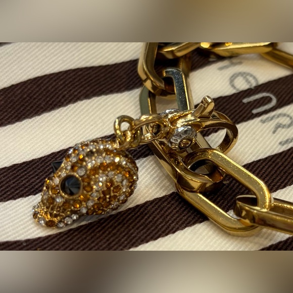 henri bendel Jewelry - RARE EUC HENRI BENDEL SKULL BRACELET GOLD TONED CHUNKY CHAIN CRYSTAL SKULL CHARM